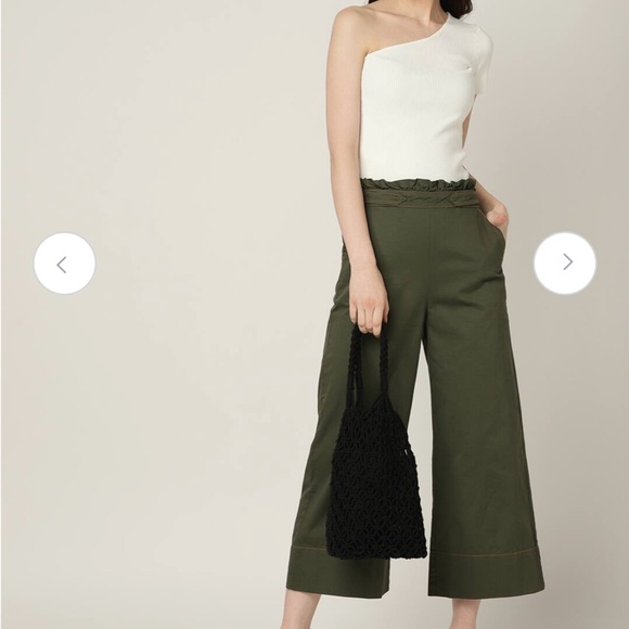 Top - Picture 3 of 5